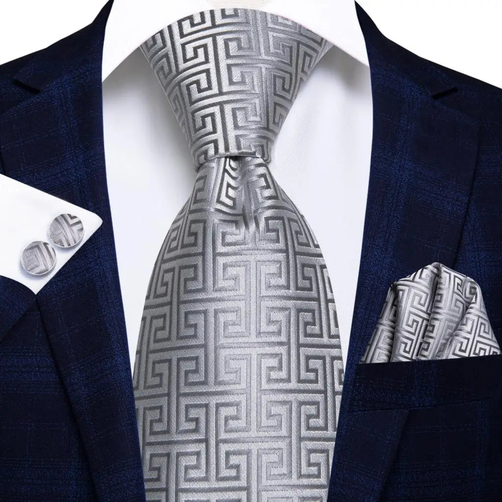 Hi-Tie Purple Silver Striped Silk Elegant Tie For Men Groom Wedding Men Necktie Pocket Square Cufflink Accessory Wholesale